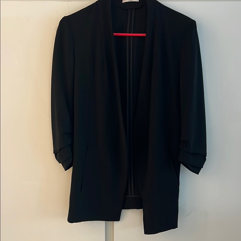 Black Ruched Sleeve Blazer